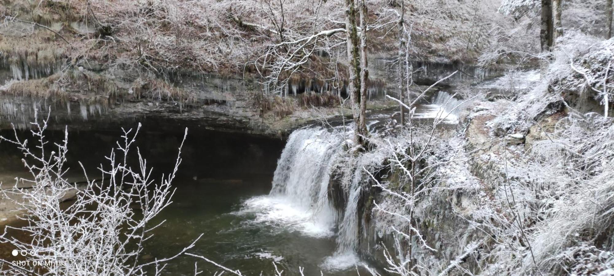 Grimont Gite Au Calme Grand Terrain Circuit Cascades Du Herisson Saugeot 외부 사진